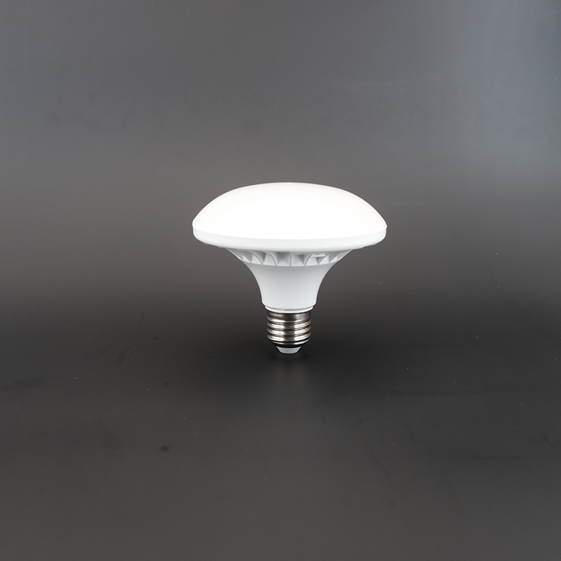 led-light-bulb-ufo_325784.jpg
